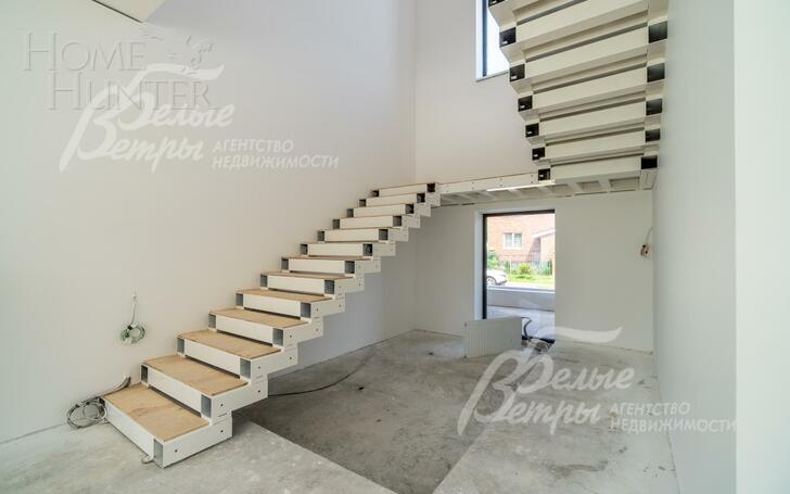 2-этажный коттедж 650 м² без отделки