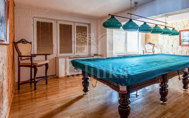 3-этажный коттедж 600 м² с отделкой