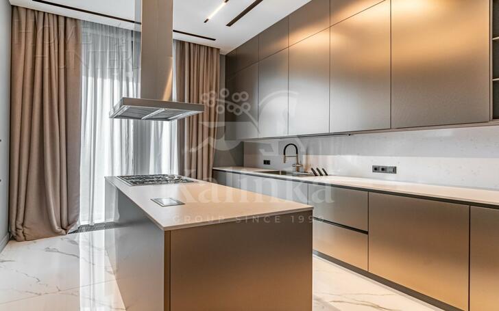 2-этажный коттедж 1 250 м² с отделкой