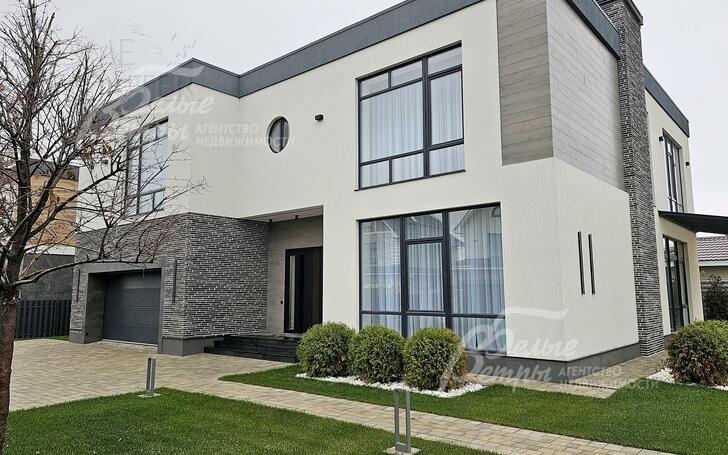 2-этажный коттедж 440 м² с отделкой