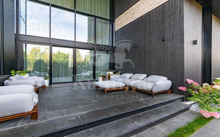 2-этажный коттедж 1 250 м² с отделкой
