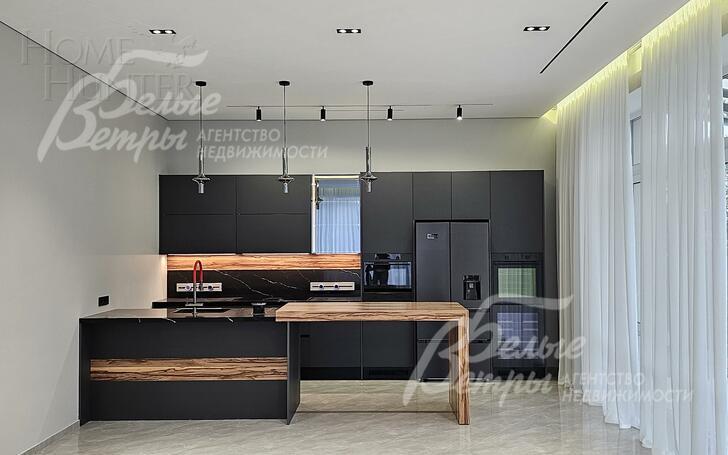 2-этажный коттедж 440 м² с отделкой