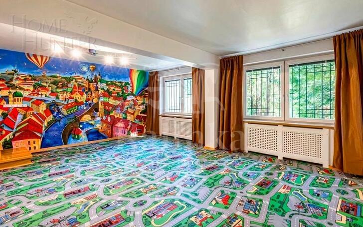 3-этажный коттедж 600 м² с отделкой