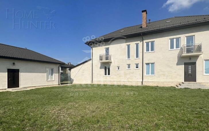 2-этажный коттедж 450 м² с отделкой