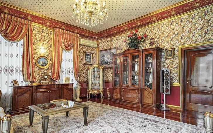 2-этажный коттедж 250 м² с отделкой