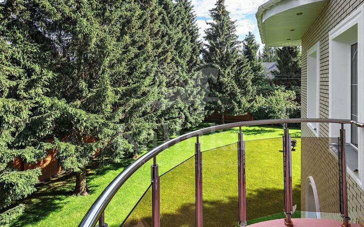 2-этажный коттедж 250 м² с отделкой