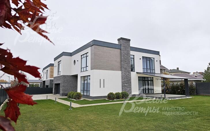 2-этажный коттедж 440 м² с отделкой