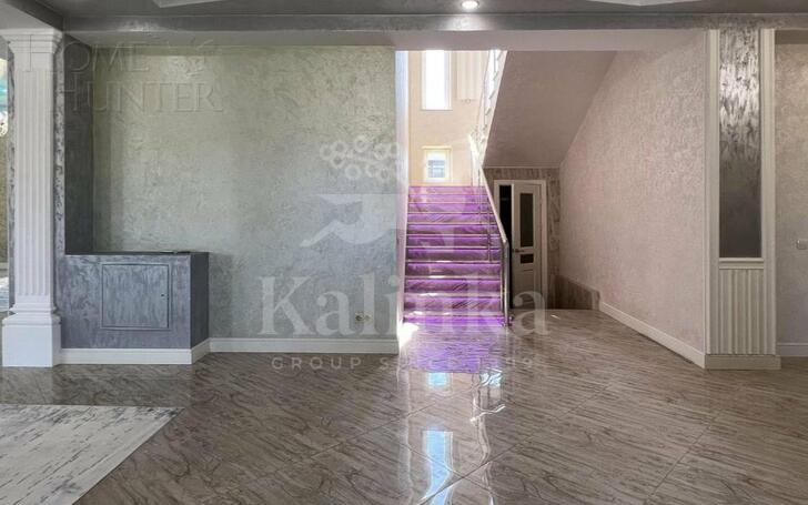 2-этажный коттедж 450 м² с отделкой