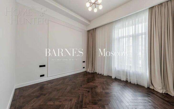 1-этажный коттедж 990 м² с отделкой