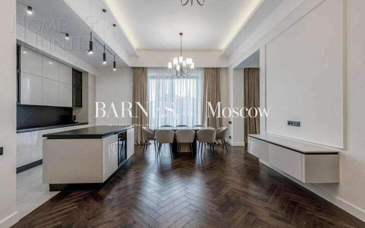 1-этажный коттедж 990 м² с отделкой