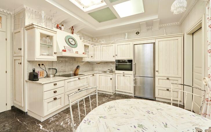 4-КОМН. КВАРТИРА С ОТДЕЛКОЙ 146.9 М² НА 2 ЭТАЖЕ