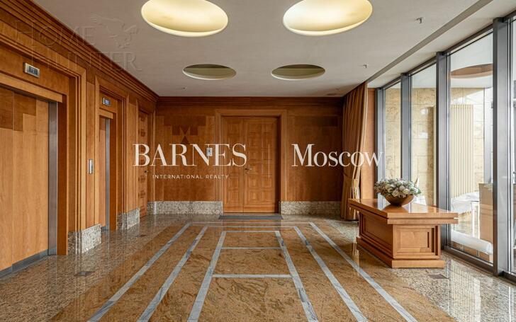 5-КОМН. КВАРТИРА С ОТДЕЛКОЙ 250 М² НА 6 ЭТАЖЕ