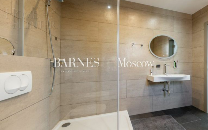 2-этажный коттедж 300 м² с отделкой