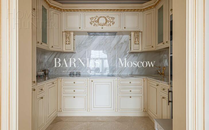 4-КОМН. КВАРТИРА С ОТДЕЛКОЙ 190 М² НА 3 ЭТАЖЕ