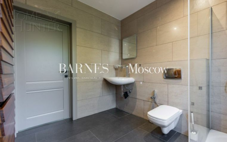 2-этажный коттедж 300 м² с отделкой