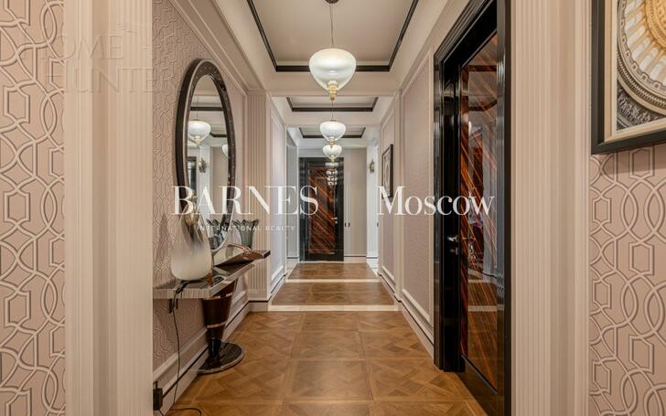 5-КОМН. КВАРТИРА С ОТДЕЛКОЙ 250 М² НА 6 ЭТАЖЕ
