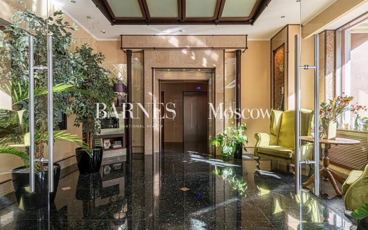 4-КОМН. КВАРТИРА С ОТДЕЛКОЙ 190 М² НА 3 ЭТАЖЕ