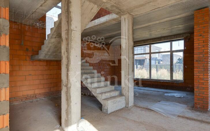 3-этажный коттедж 308 м² без отделки