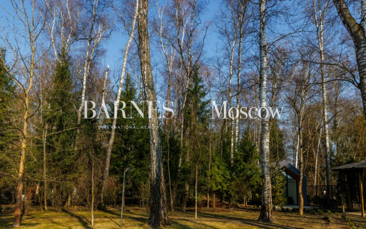2-этажный коттедж 300 м² с отделкой