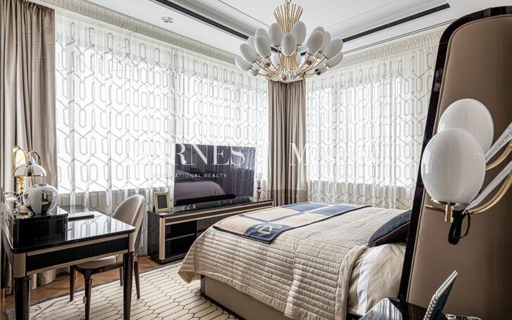 5-КОМН. КВАРТИРА С ОТДЕЛКОЙ 250 М² НА 6 ЭТАЖЕ