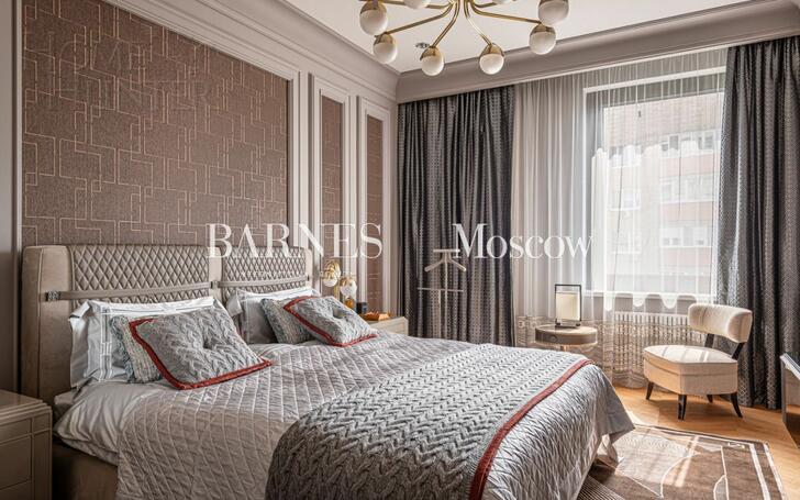5-КОМН. КВАРТИРА С ОТДЕЛКОЙ 250 М² НА 6 ЭТАЖЕ