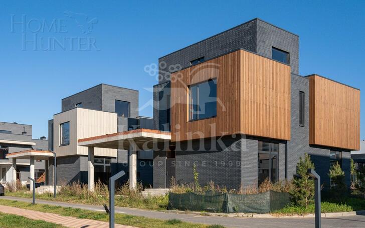 3-этажный коттедж 308 м² без отделки