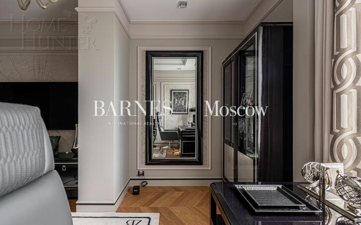 5-КОМН. КВАРТИРА С ОТДЕЛКОЙ 250 М² НА 6 ЭТАЖЕ