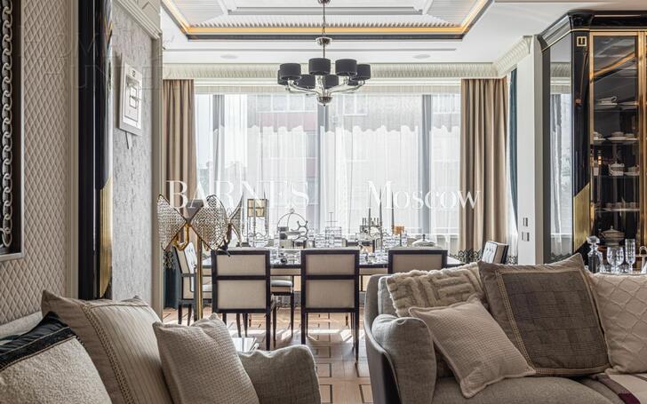 5-КОМН. КВАРТИРА С ОТДЕЛКОЙ 250 М² НА 6 ЭТАЖЕ