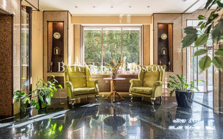 4-КОМН. КВАРТИРА С ОТДЕЛКОЙ 190 М² НА 3 ЭТАЖЕ