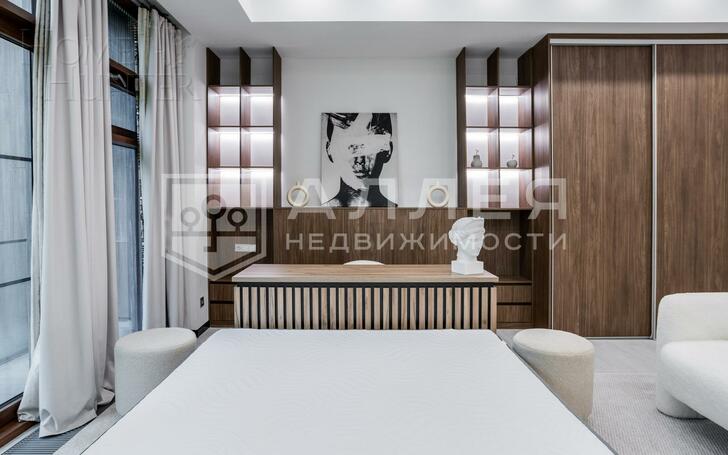 3-этажный таунхаус 240 м² с отделкой