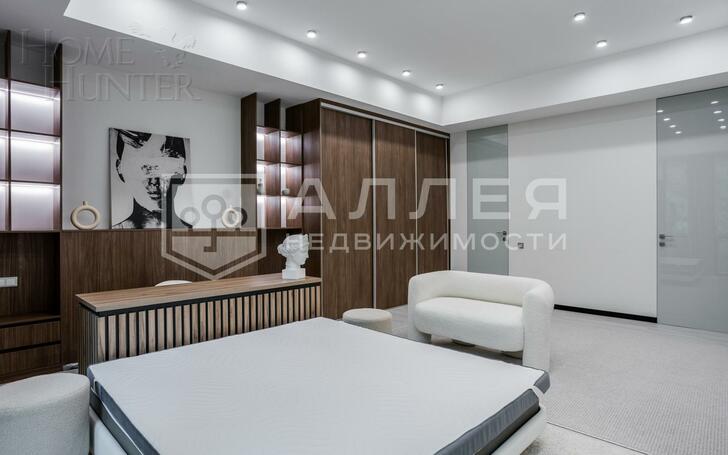 3-этажный таунхаус 240 м² с отделкой