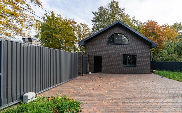 2-этажный коттедж 543.4 м² без отделки