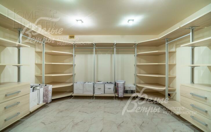 2-этажный коттедж 835 м² с отделкой