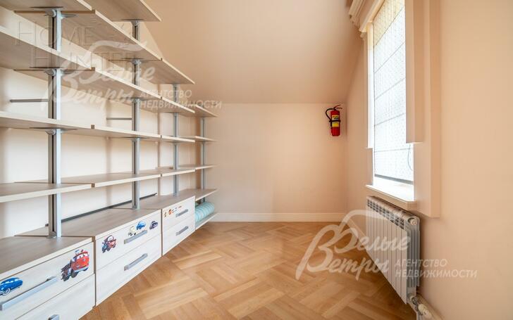 2-этажный коттедж 835 м² с отделкой