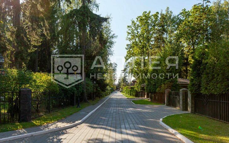 2-этажный коттедж 450 м² с отделкой