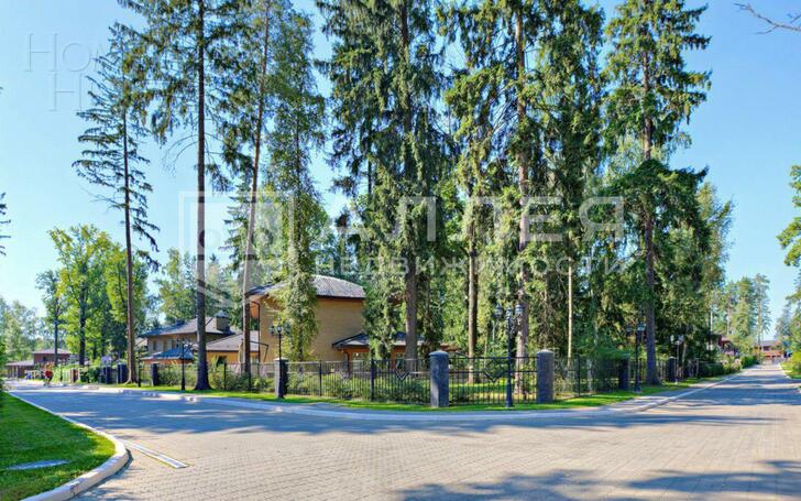 2-этажный коттедж 450 м² с отделкой