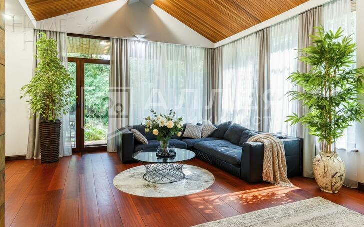 2-этажный коттедж 450 м² с отделкой