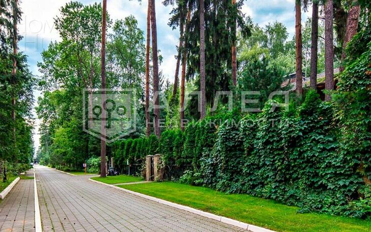 2-этажный коттедж 450 м² с отделкой