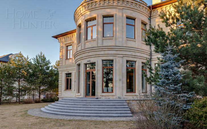 2-этажный коттедж 1 200 м² с отделкой