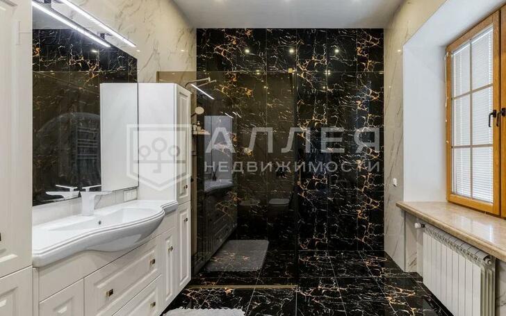 3-этажный коттедж 615 м² с отделкой