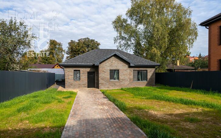 1-этажный коттедж 306.1 м² без отделки