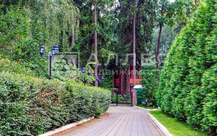 2-этажный коттедж 450 м² с отделкой