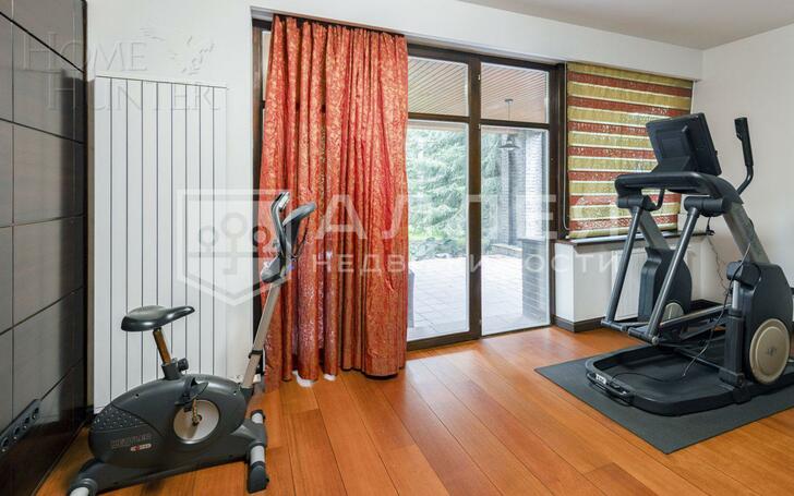 2-этажный коттедж 450 м² с отделкой