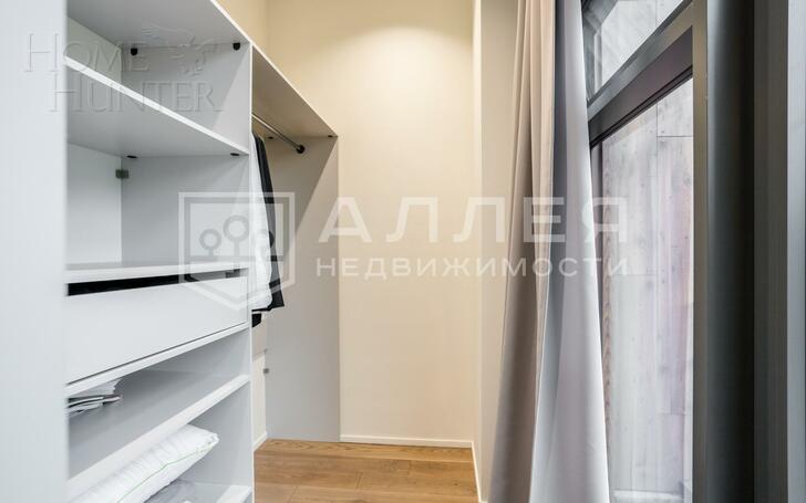 3-этажный таунхаус 240 м² с отделкой