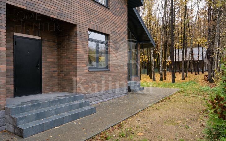 2-этажный коттедж 300 м² без отделки