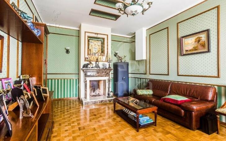 3-этажный коттедж 560 м² с отделкой