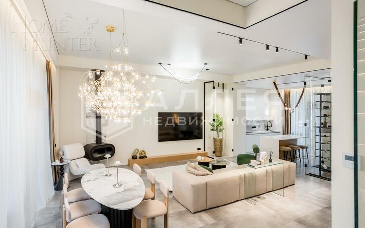 3-этажный таунхаус 240 м² с отделкой