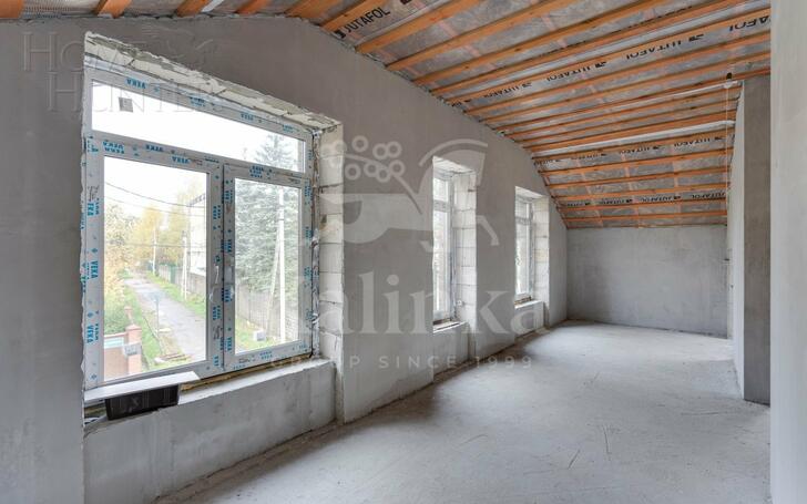 2-этажный коттедж 300 м² без отделки