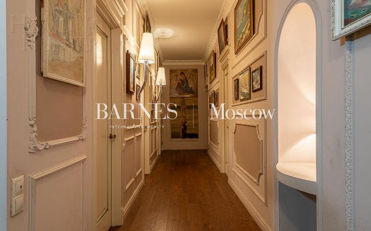 5-КОМН. КВАРТИРА С ОТДЕЛКОЙ 190 М² НА 3 ЭТАЖЕ