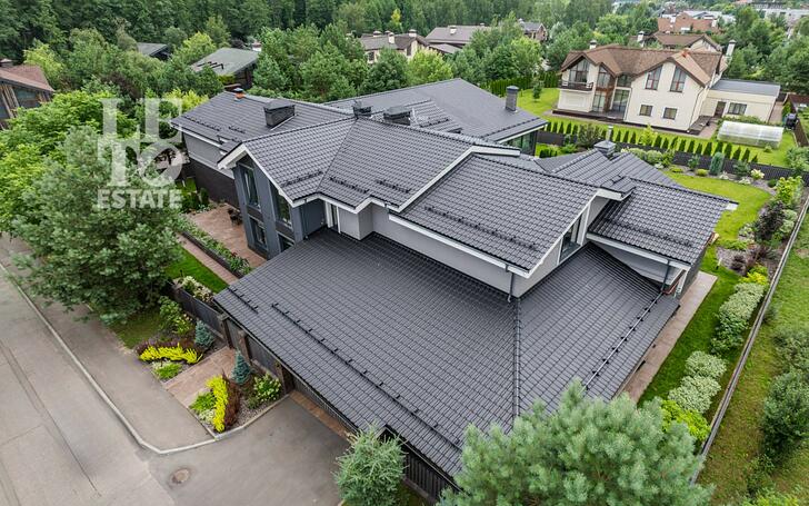 2-этажный коттедж 1 100 м² с отделкой